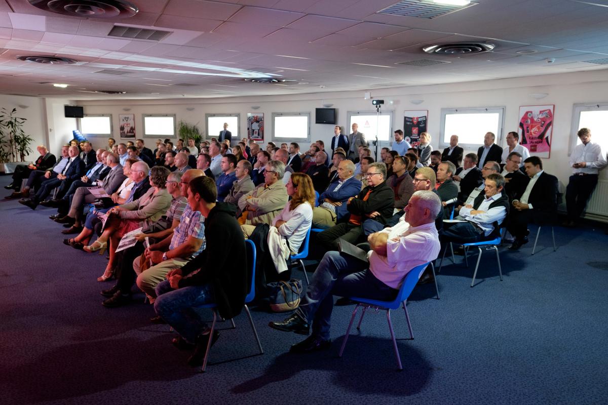 Conference-club-des-batisseurs-Teddy-Henin076